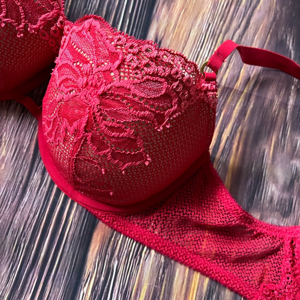 Victoria’s Secret 🍒 red lace Very Sexy push-up bra 34D - Picture 9 of 9